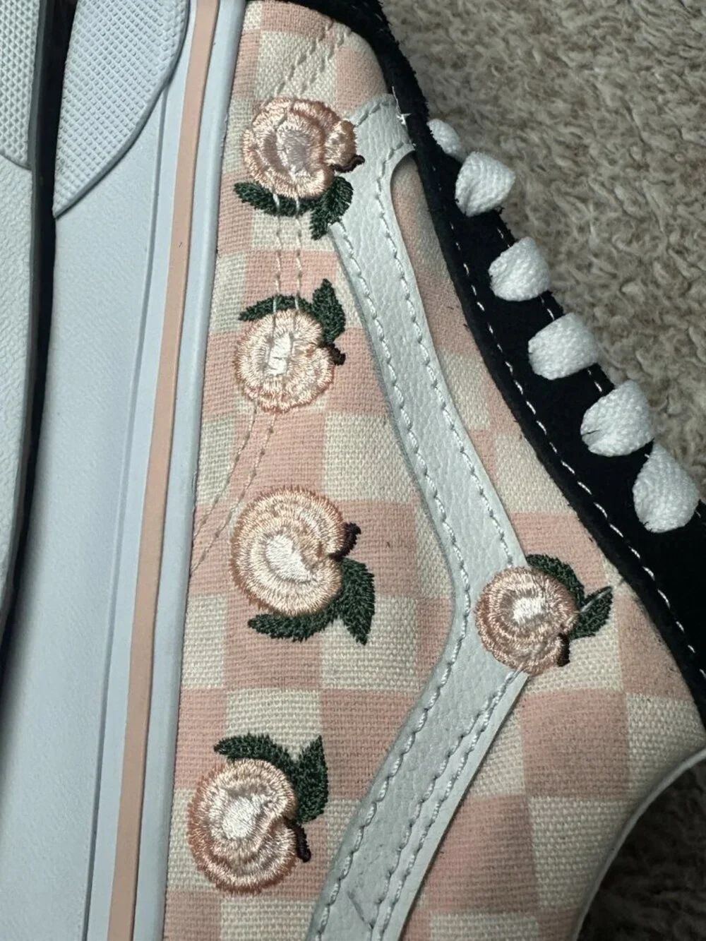 Vans Old Skool Pink Checkerboard Peach Embroidery Sneakers Womens 6.5 - Mens 5.0